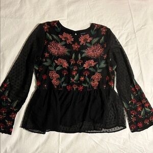 EUC American Eagle Outfitters Black Floral Embroidered Blouse Shirt Size Small
